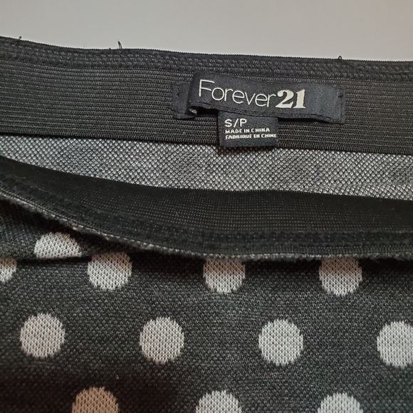 Forever 21 Stretchy Polka Dot Mini Skirt - Picture 3 of 4